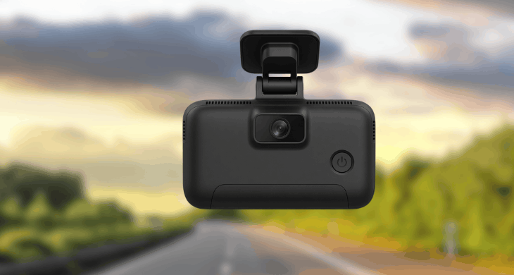 SAFEGLANCE⁺ dual-facing AI dashcam
